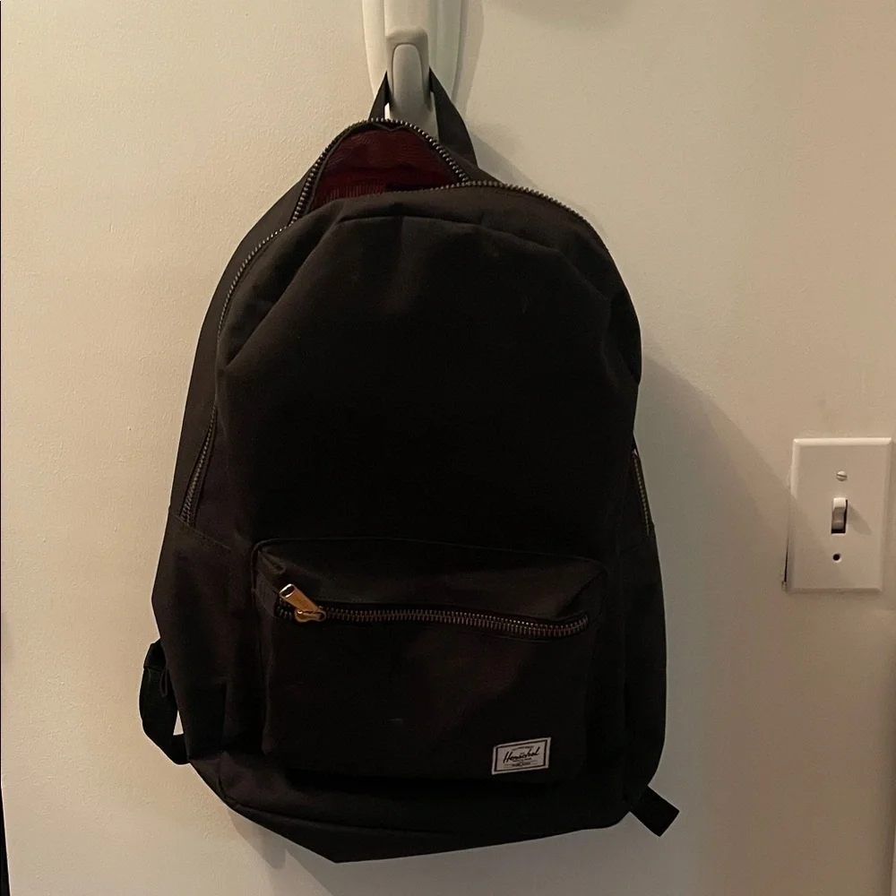 Herschel Supply Company Black Men’s Everyday Backpack with Front Pocket